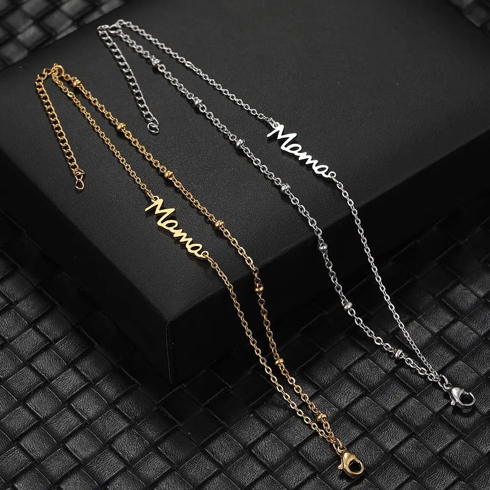 Mama with Double Layered Designed Bracelet in Gold