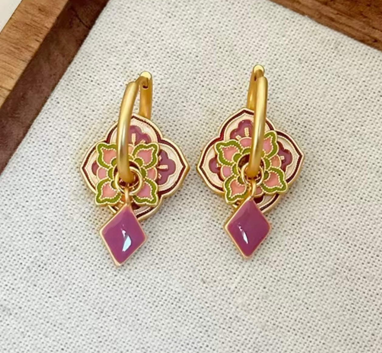 Vintage Temperament Purple Enmale Pattern Drop Earrings