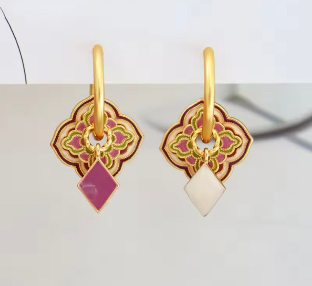 Vintage Temperament Purple Enmale Pattern Drop Earrings