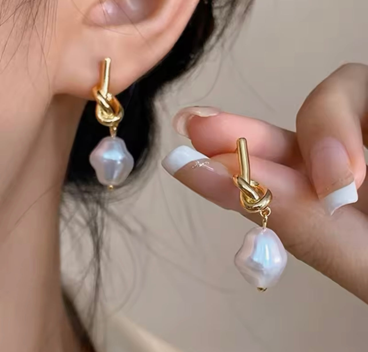 Knotted Detail Earring Pearl Shaped Earring