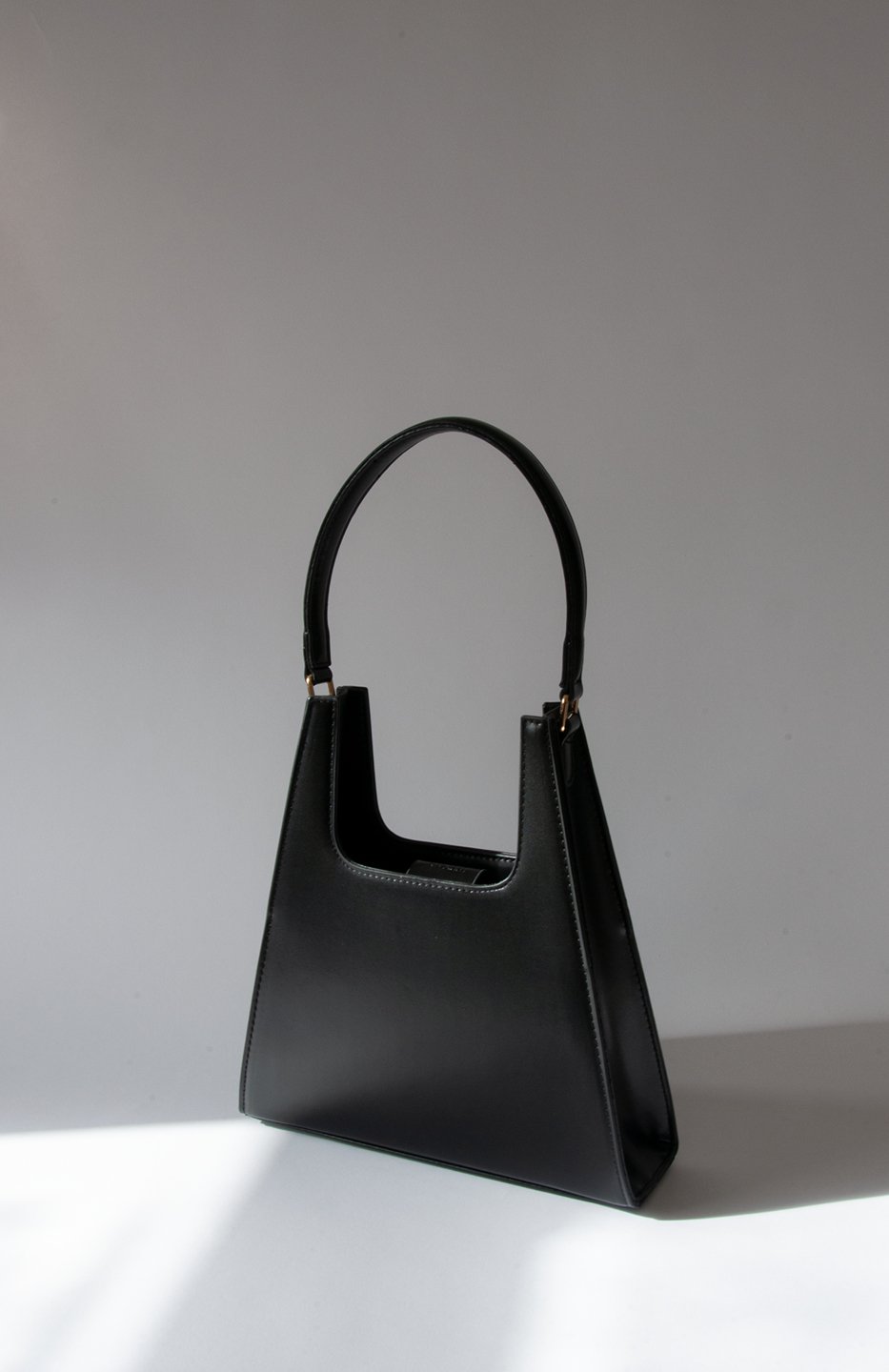 JEENAA Jiyo Bag Black