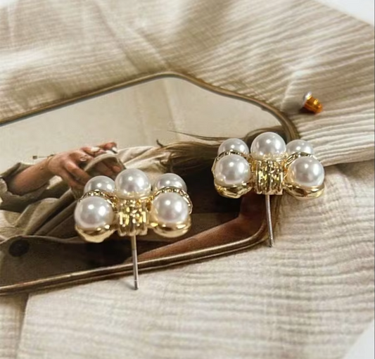 Dress Jewellery Square Earings with gold & Pearl