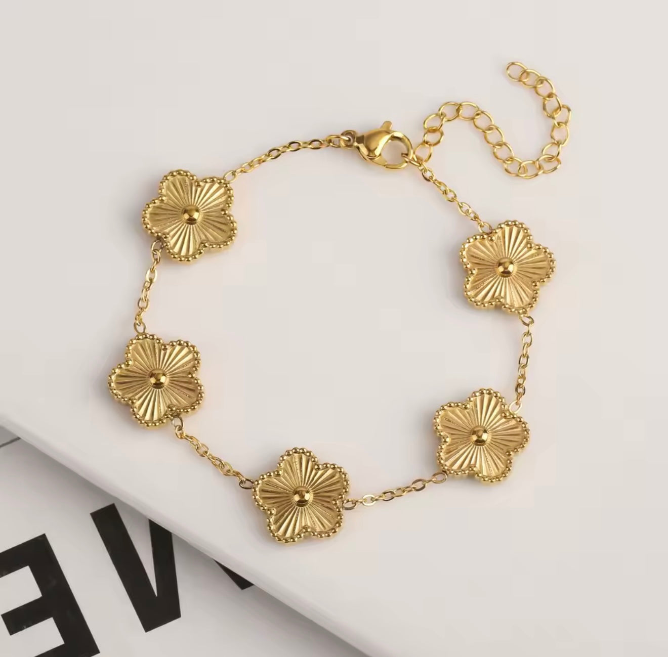 Blooming Elegance Jewellery Set in Rose Gold