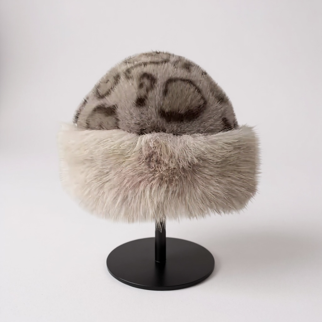 Hot Leopard Print Fur Hat in Beige