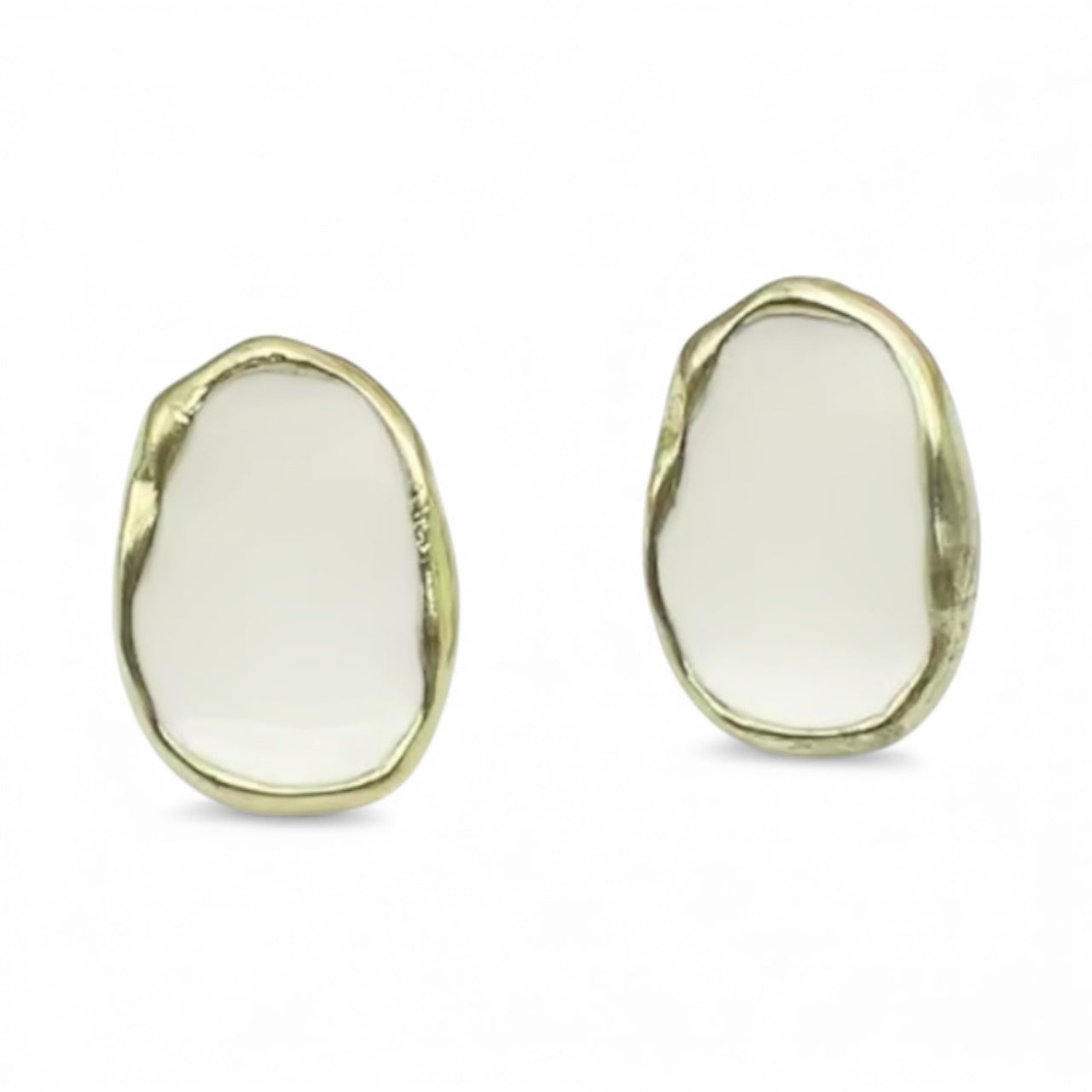 Cream & Gold Geometric Bean Stud Earrings