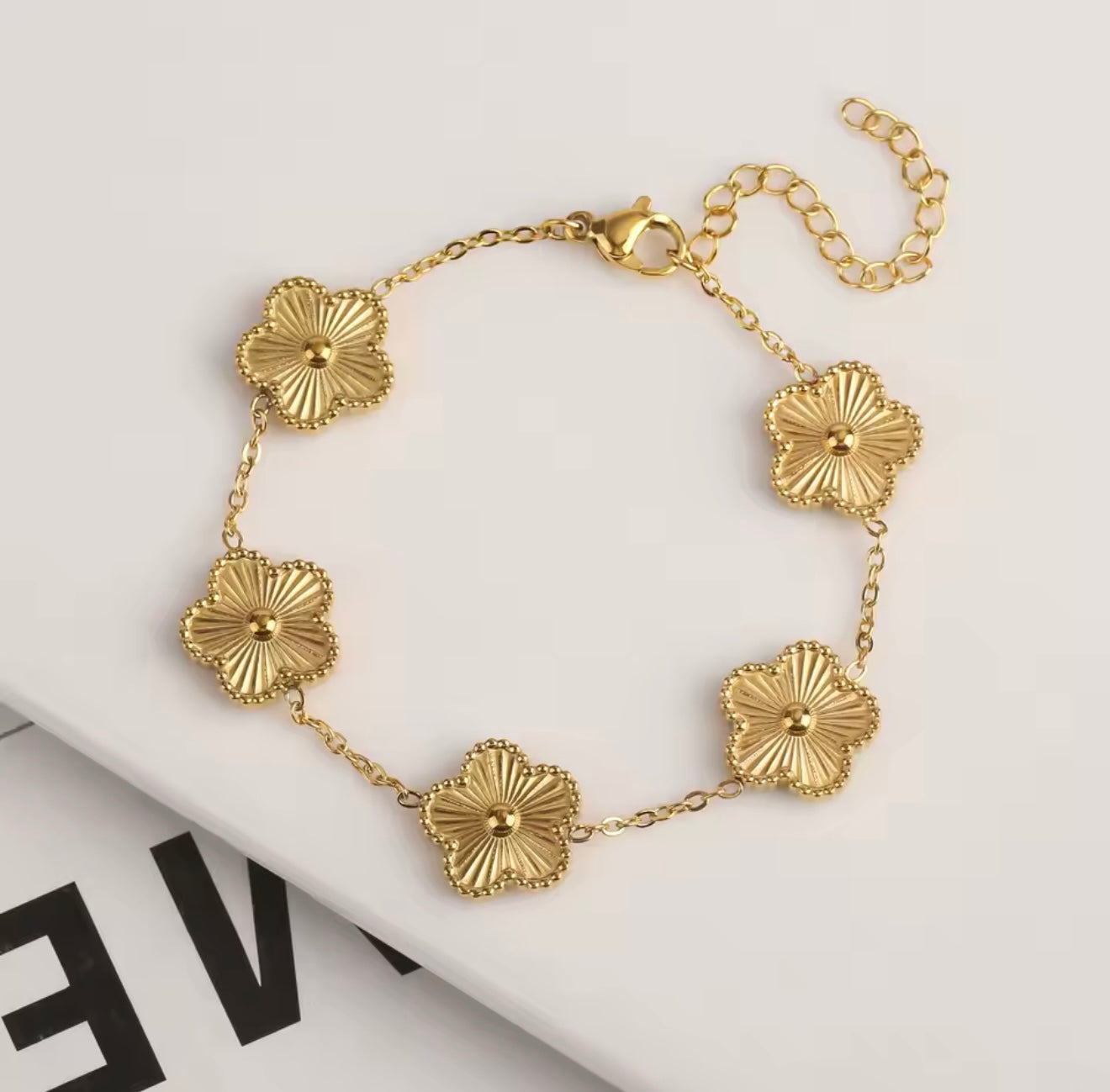 Blooming Elegance Jewellery Set in Rose Gold