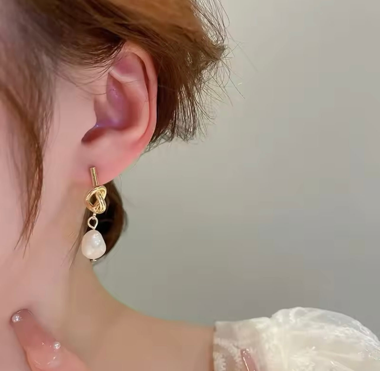 Knotted Detail Earring Pearl Shaped Earring