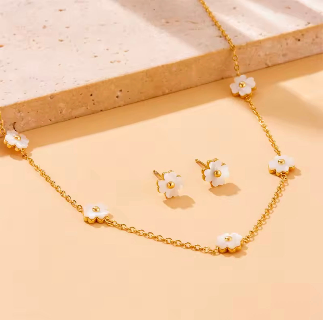 Petite Floral Elegance Jewelry Set